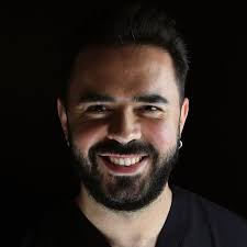 Dr. Mustafa Kayacan - Porcelain Veneers Specialist Antalya